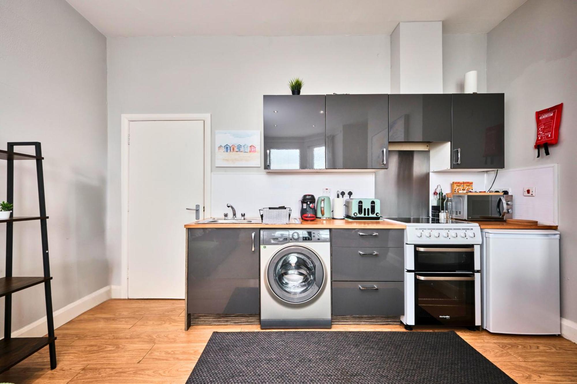 1 West Beach - Dog Friendly - Portrush By The Sea Exteriör bild
